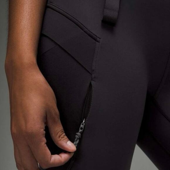 NWT Lululemon Athletica Black Cargo Super-High-Rise Hiking Tights 25". - Picture 4 of 10